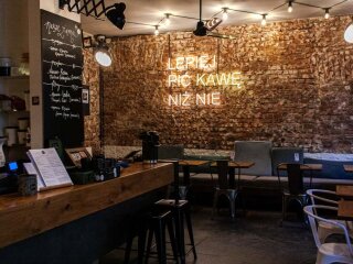 WESOŁA CAFE.jpg